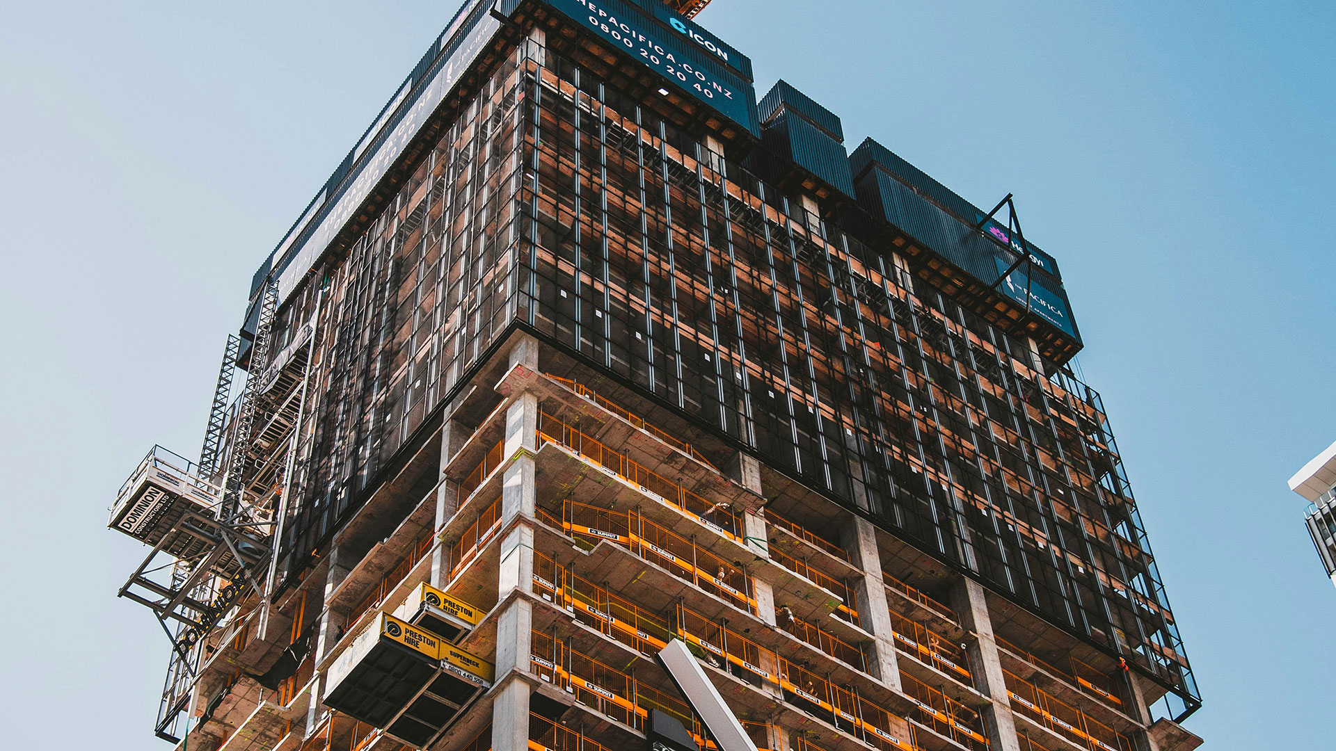 Urban Friends hero image